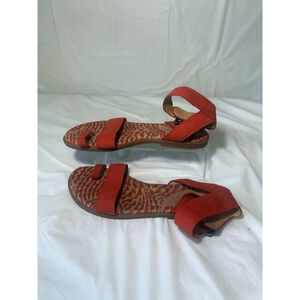 Naya Zenobia Ankle-Strap Sandal size 8 red suede